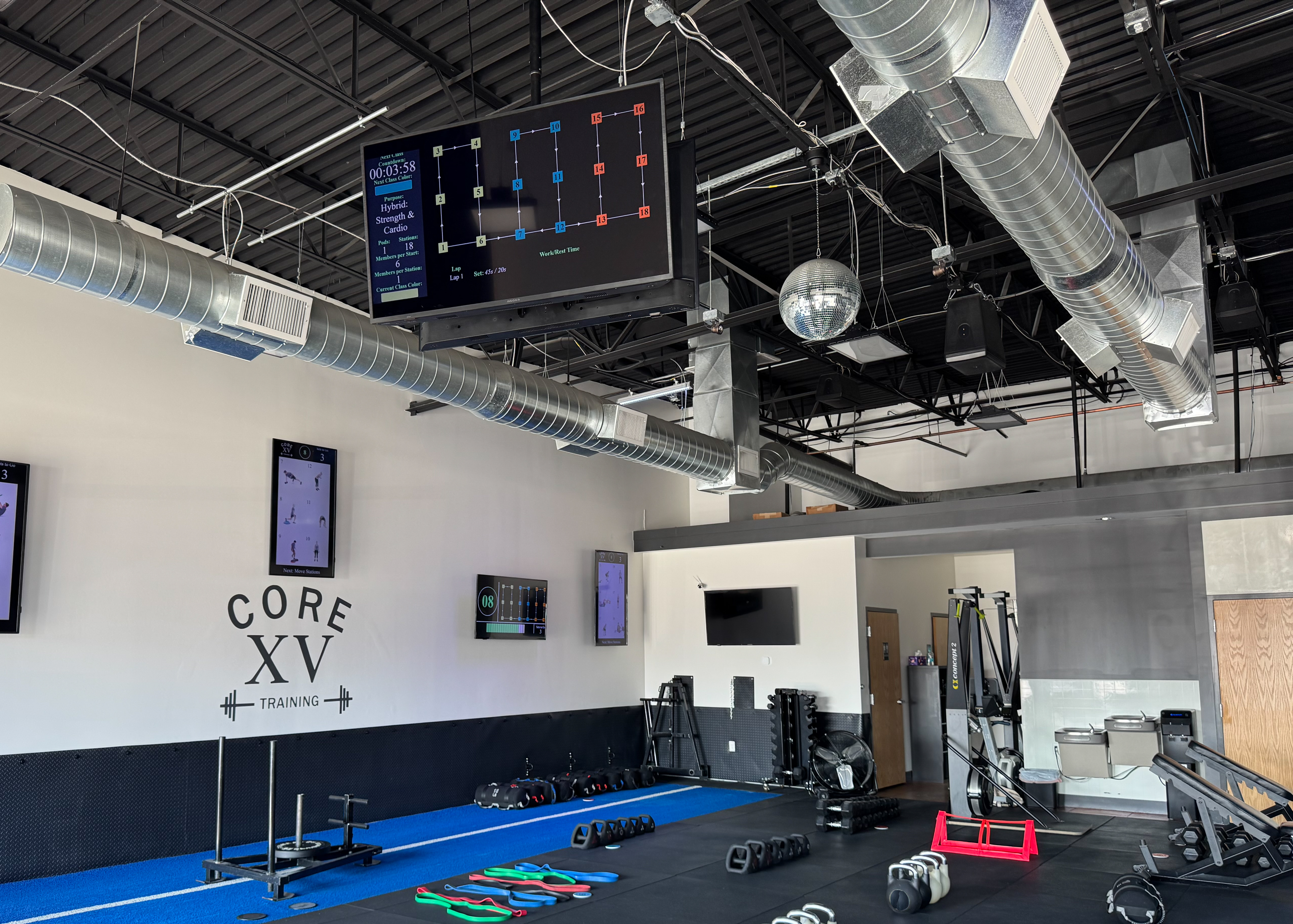 CORE XV coach with member